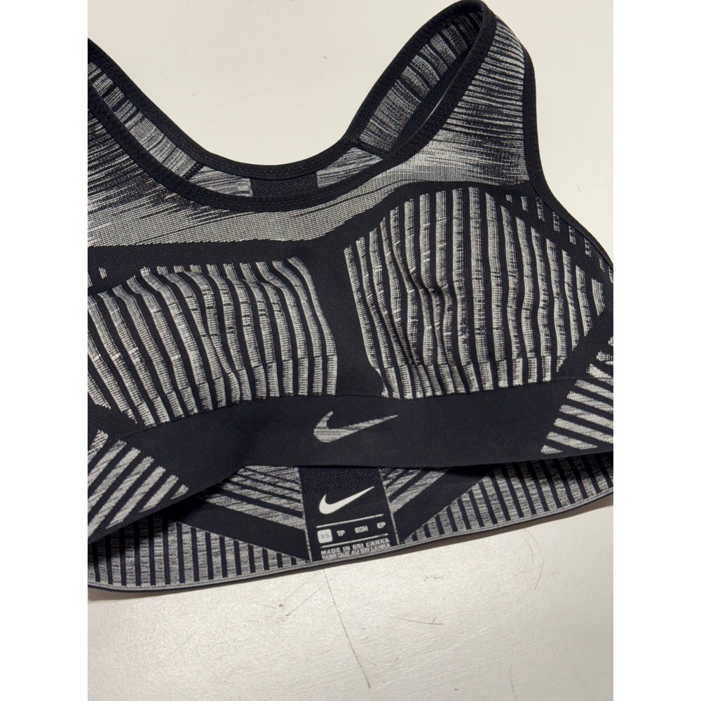Nike Flyknit Sports Bra Womens XS Black Grey Striped Racerback Athletic Top
